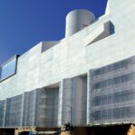Beverly Center LA Streckmetall-Fassade Großmasche geschwungene Elemente