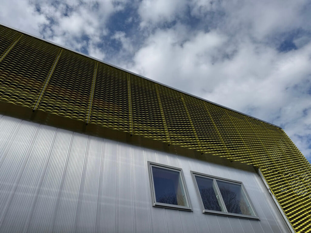 streckmetalle architektur fassade bob campus masche LA400 11 tiny