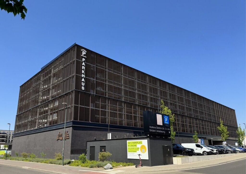 Streckmetall Architektur Fassadenverkleidung für Parkhäuser